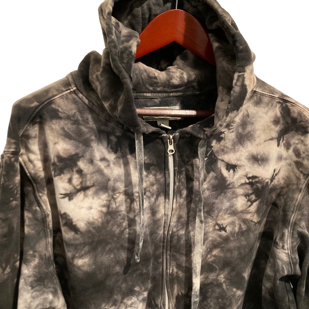 Eighty Eight Bleached Hoodie  L